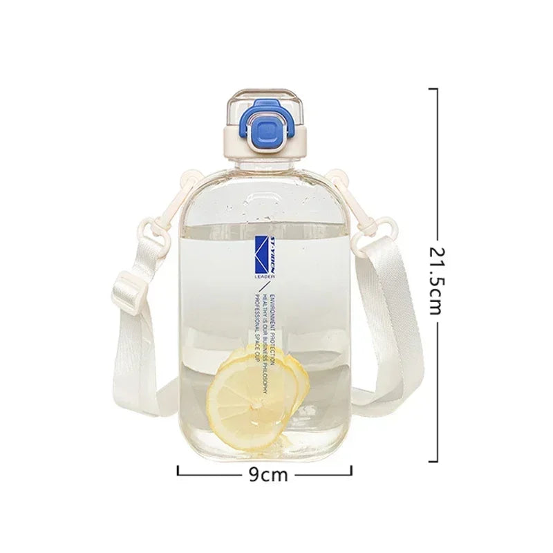 Schlanke Trinkflasche für unterwegs